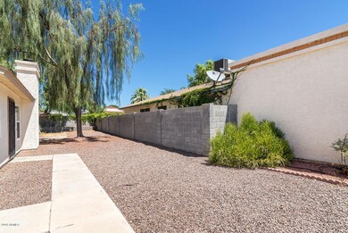1446 E Topeka Dr, Phoenix, AZ 85024 - photo 4