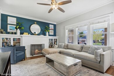 201 N Myrtle Ave, Elmhurst, IL 60126 - photo 3