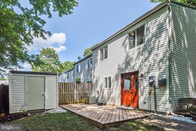 8340 Wind Fall Rd, Springfield, VA 22153 - photo 4