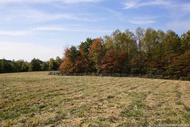 3007 Spickert Knob Rd, Floyds Knobs, IN 47119 - photo 4