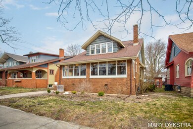 2-web-or-mls-91-w-18th-st