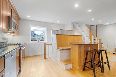 28 Turner Place, Albany, NY 12209 - photo 7