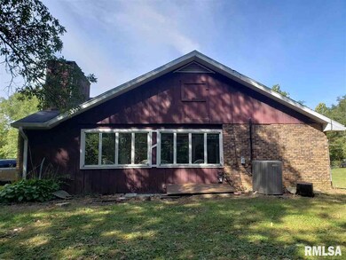 1702 Mount Zion Rd, Jacksonville, IL 62650 - photo 3