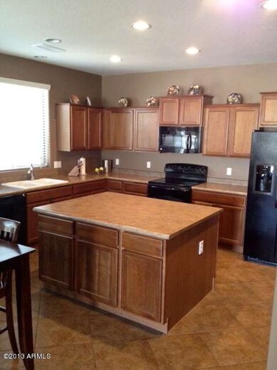 SUPER KITCHEN