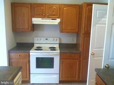 2033 Clinton Ave, Chambersburg, PA 17201 - photo 6