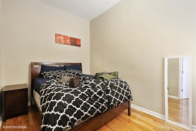 1138 W Addison St, Chicago, IL 60613 - photo 5