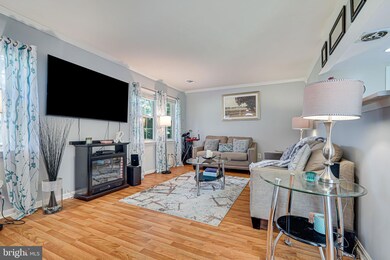 9631 Hagel Cir unit D, Lorton, VA 22079 - photo 3