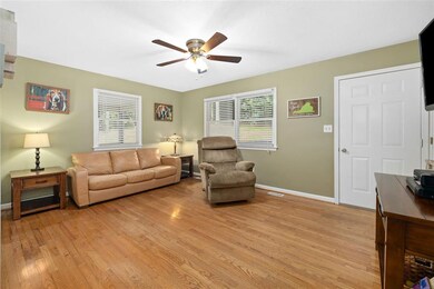 949 Chapman Rd, Stanardsville, VA 22973 - photo 3