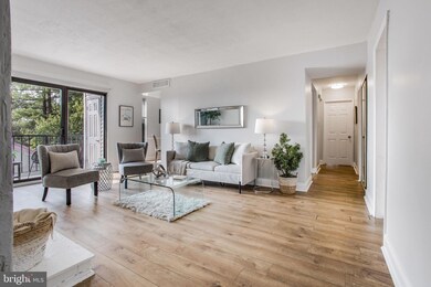 118 Duvall Ln unit 119-303, Gaithersburg, MD 20877 - photo 2