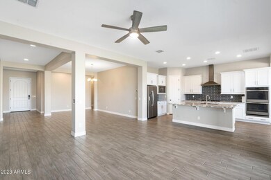 kitchen/living room