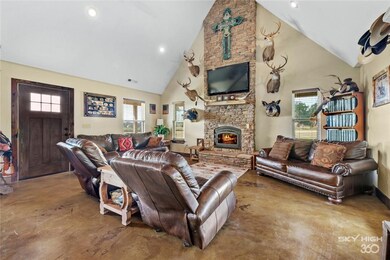 19610 Shinn Springs Rd, Siloam Springs, AR 72761 - photo 5