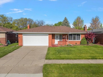 02-30657 Moulin Ave-2