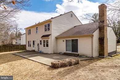 8210 Labbe Ln, Vienna, VA 22182 - photo 2