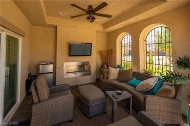 Covered patio in entry foyer, tv included in sale!