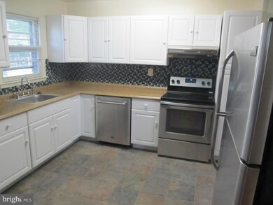 6817 Elbrook Rd, Lanham, MD 20706 - photo 2