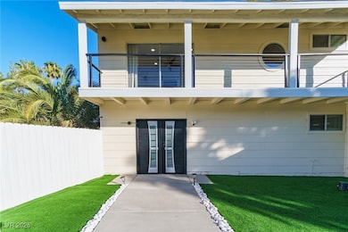 3080 Garnet Ct, Las Vegas, NV 89121 - photo 4