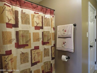 111 Savannah Dawn Ct, Mount Washington, KY 40047 - photo 6