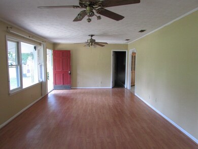 11 E Kelly Ln, Hazlehurst, GA 31539 - photo 3