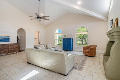 102 Lantana Dr, Granbury, TX 76049 - photo 7