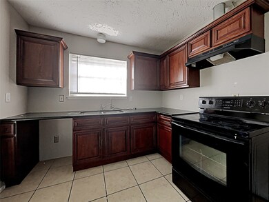 11002 Misty Summit Dr, Houston, TX 77086 - photo 5