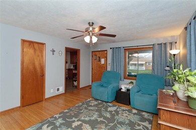 29 Chester Dr, Beech Grove, IN 46107 - photo 5