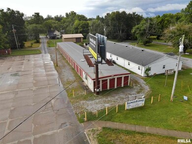 507 W Poplar St, Harrisburg, IL 62946 - photo 3