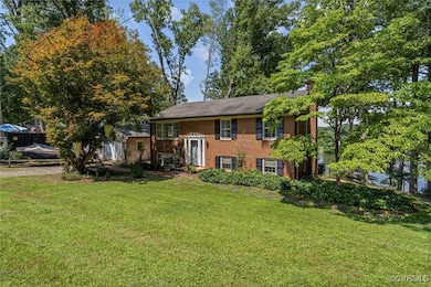 WATERFRONT LIVING, THE AMERICAN DREAM IS WAITING H