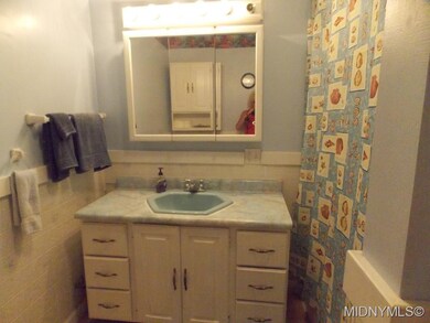 Full bath 1