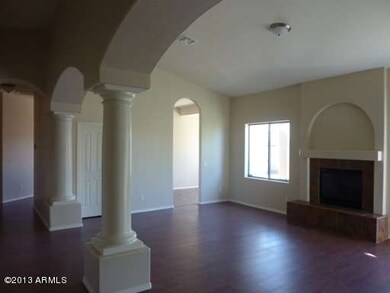 FamilyRoom2