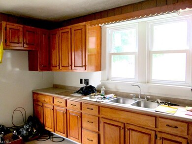 531 Cemetery St, Coshocton, OH 43812 - photo 3