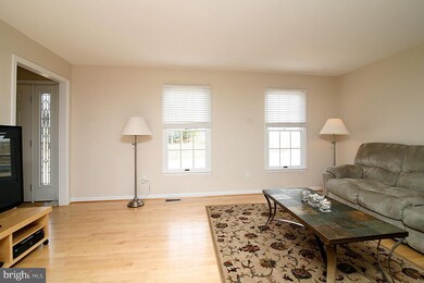 4922 Bushey Rd, Sykesville, MD 21784 - photo 6