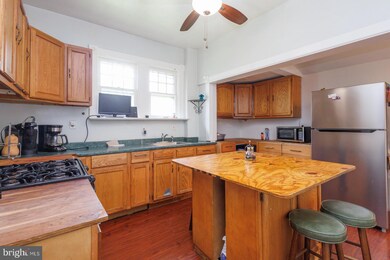 4208 Dix St NE, Washington, DC 20019 - photo 7