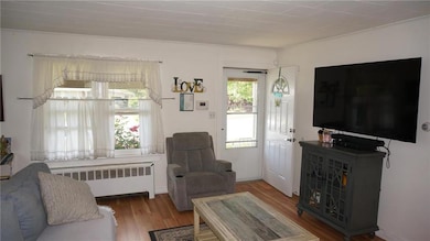 1125 S Lumber St, Allentown, PA 18103 - photo 4