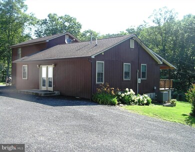 1693 Morgan Frederick Grade, Cross Junction, VA 22625 - photo 3