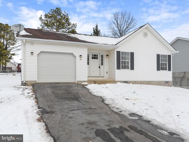 33 Grove Farm Ln, Martinsburg, WV 25404 - photo 4