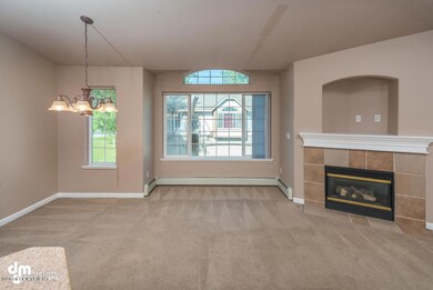 Living Room_7986-SMALL