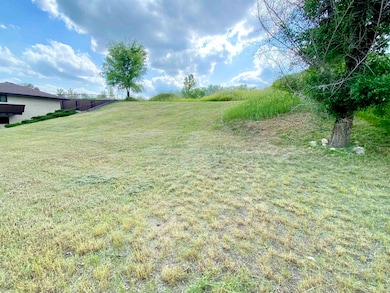 1115 Robert St NE, Minot, ND 58703 - photo 2