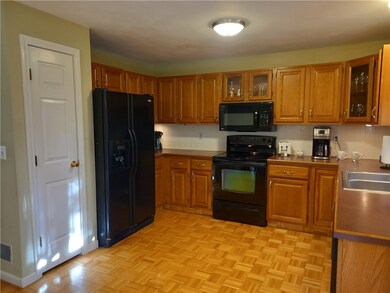 20 Tamarac Dr unit C, Greenville, RI 02828 - photo 5