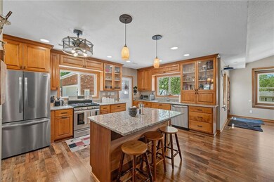 2104 E 29th St, Des Moines, IA 50317 - photo 6