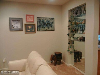 20611 Highland Hall Dr, Montgomery Village, MD 20886 - photo 2