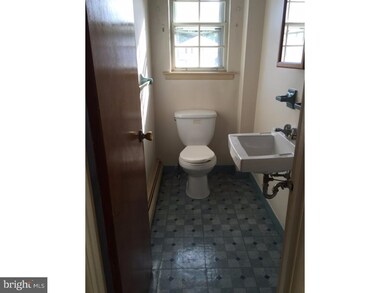 1724 Shallcross Ave, Folcroft, PA 19032 - photo 3