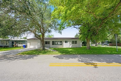 2601 Taylor St, Hollywood, FL 33020 - photo 4