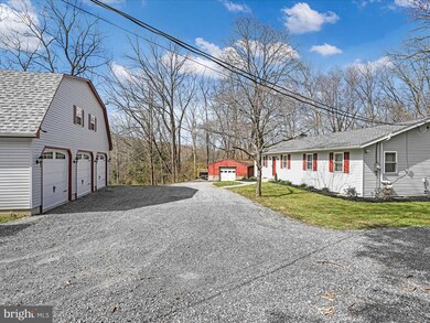 741 Marshall Rd, Glenmoore, PA 19343 - photo 6