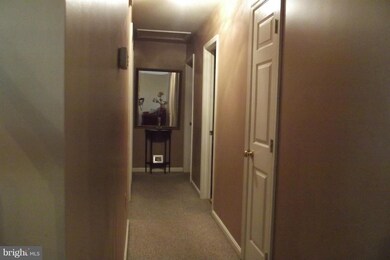 102 Ranson Estates Cir, Ranson, WV 25438 - photo 7