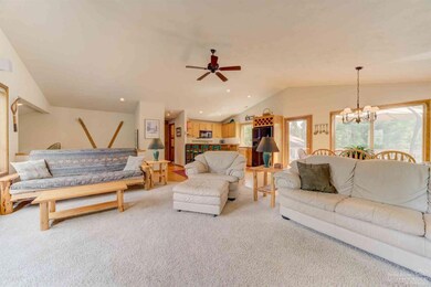 17725 Quelah Ln, Sunriver, OR 97707 - photo 2