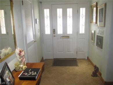 3644 Meadowcrest Dr, Las Vegas, NV 89121 - photo 5