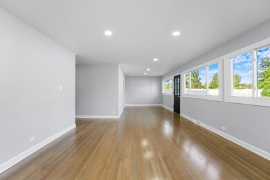 49 Stacy Ct, Glenview, IL 60025 - photo 5