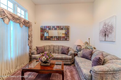 216 Amity Ave, Old Forge, PA 18518 - photo 4