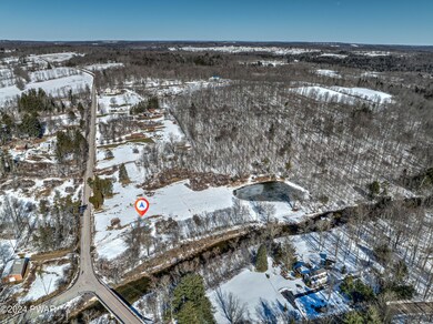 8 Cemetery Rd, Roaring Bk Tp, PA 18444 - photo 2