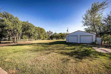 1707 NW 44th St, Lawton, OK 73505 - photo 4